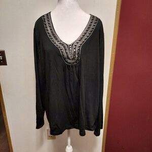 Carolyn Taylor 2X Black VGC  26 in arm pit to arm pit poly/rayon